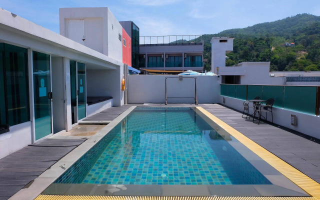 iCheck inn Central Patong