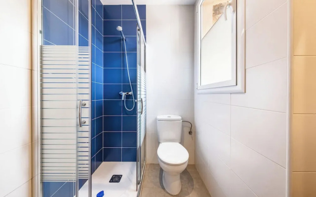 AinB Barcelona Sants Apartments