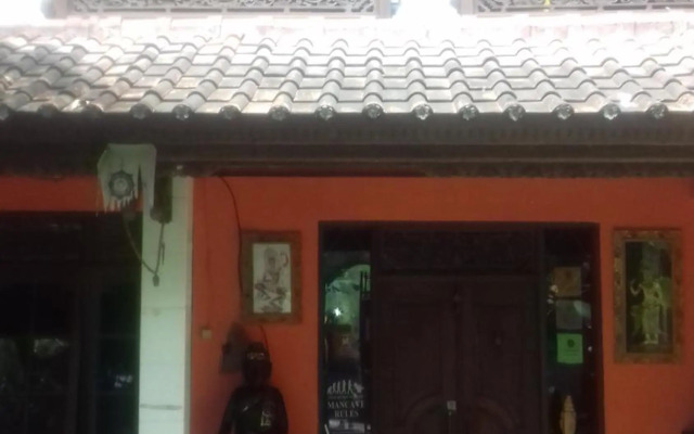 Shalana Homestay- formerly Teka Teki House