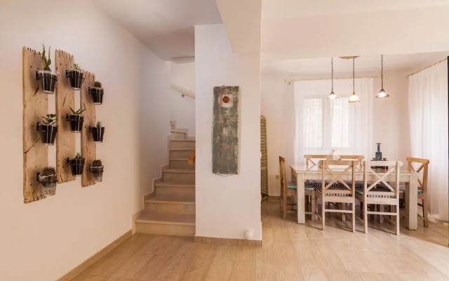 Villas Muscallas by Konnect, 200m from the Beach.