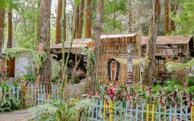 Oyo 1160 Apache Camp Batu