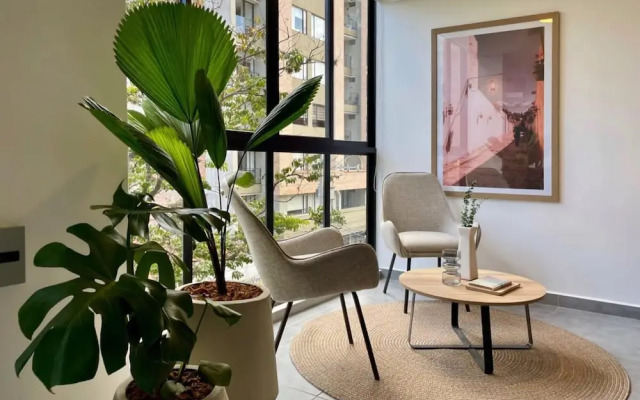 w Elegant 2BR in Laureles