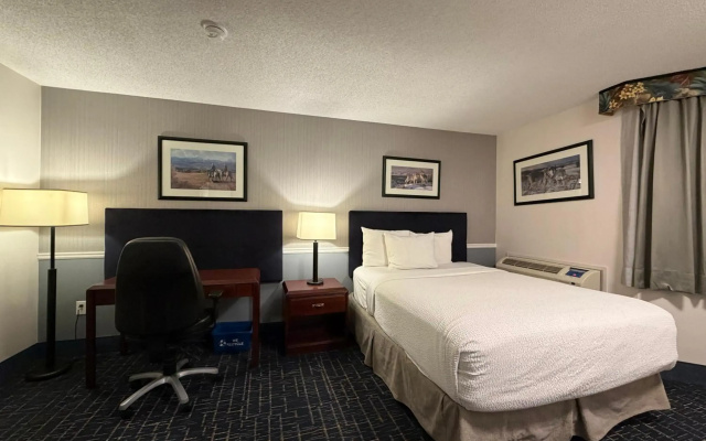 Divya Sutra Plaza and Conference Centre Calgary Airport