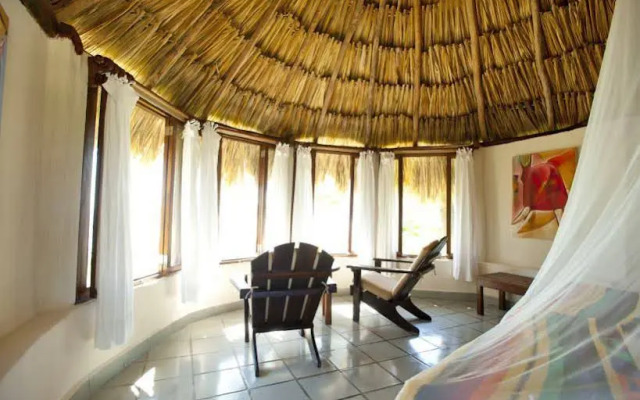 Maya Cabanas & Cenote Tulum
