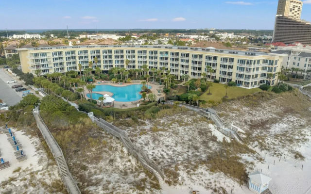 Beachfront Luxury 2Bd 2Ba Condo With Balcony! Sleeps 6!