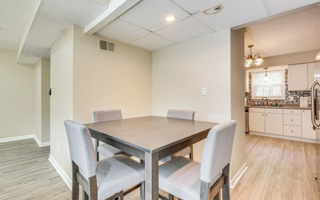 Welcoming Townhome: 1/2 Mi to Downtown Smyrna