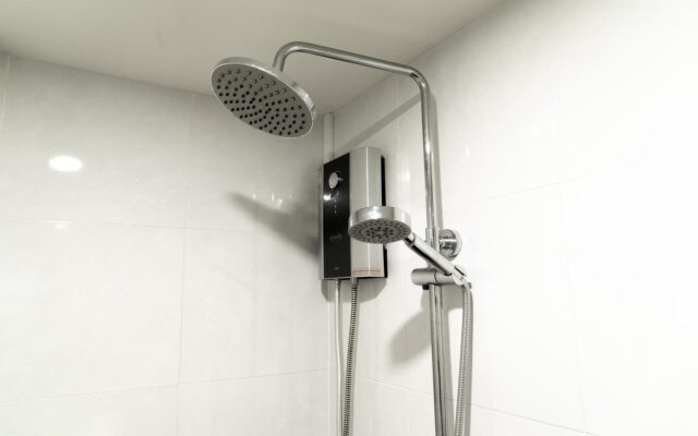 RoomQuest Bangkok Don Mueang Airport 1