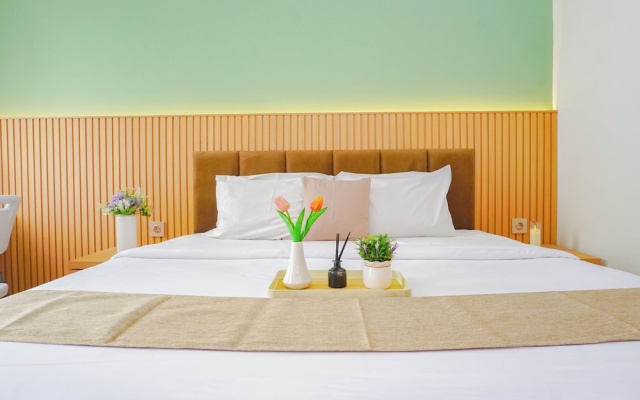 Soft Toned Studio At Transpark Cibubur Apartment – Guest Rooms – Depok