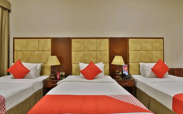 OYO 101 Click Hotel