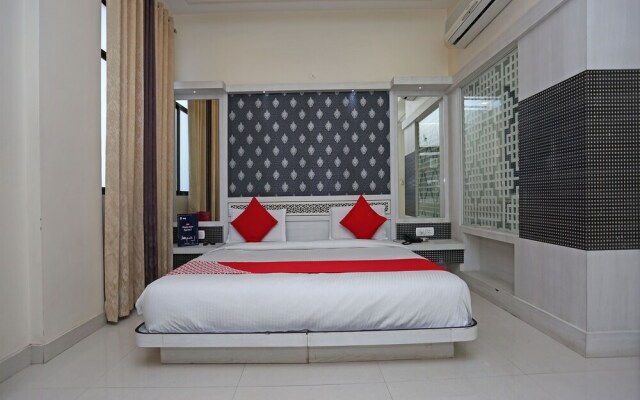 OYO 11686 Hotel Sai Ba