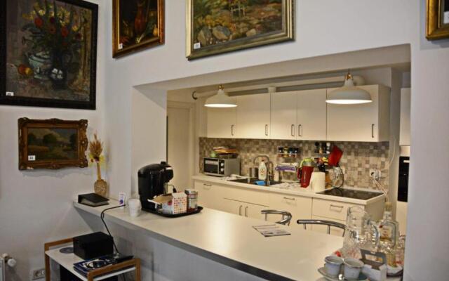 Neferprod Apartments - IS - CAM 08
