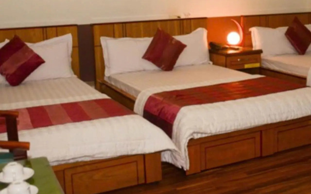 Khách Sạn Á Châu 1