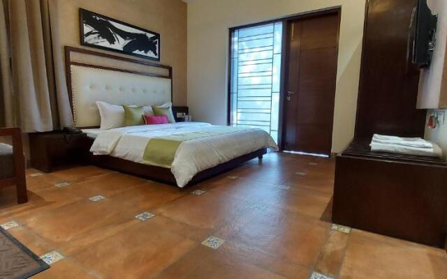 The Palm Aryan - a Boutique Hotel