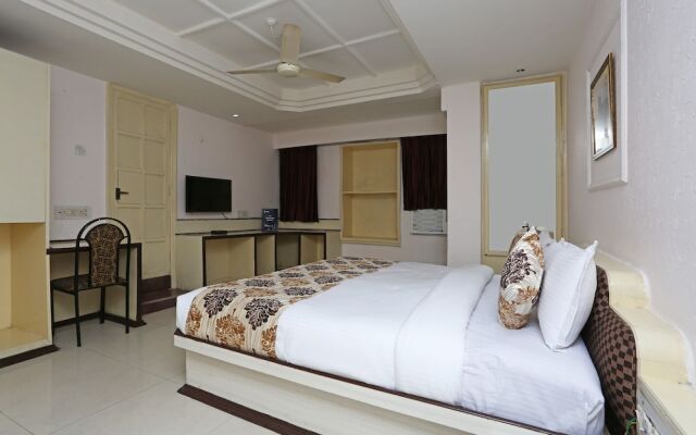 OYO 10264 Hotel Midtown