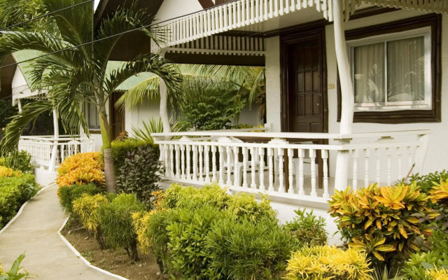Angelyn's Dive Resort