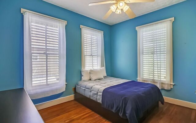 Ellie's Island Retreat