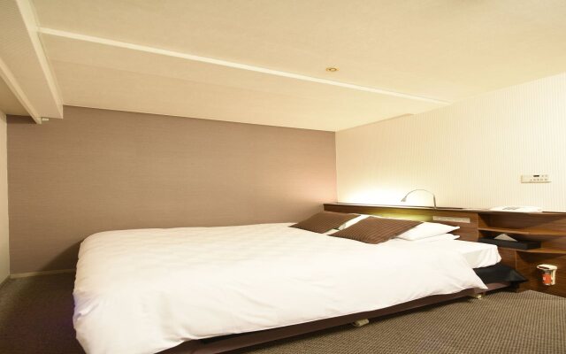 Alpico Plaza Hotel