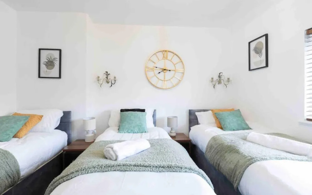 Leeds Luxury 3-bedroom Retreat