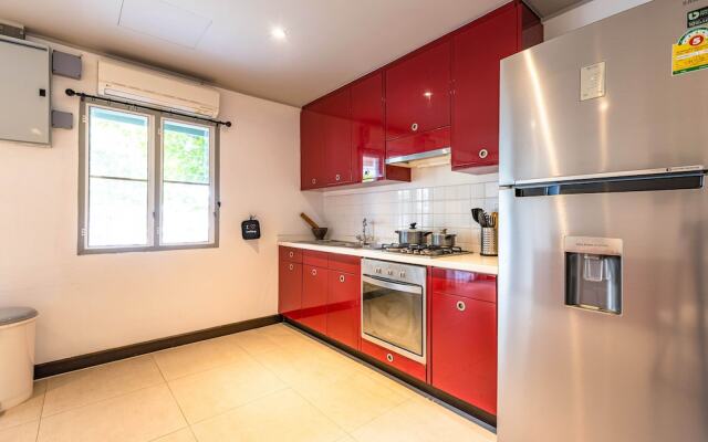 4 BR Townhouse in Great Location BSS