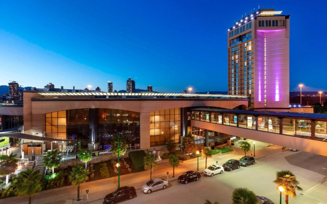 Delta Hotels by Marriott Burnaby Conference Centre