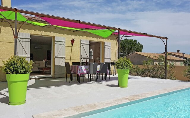 Cozy Villa in Lirac France With Private Pool