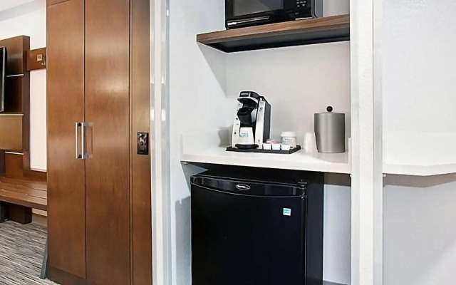 Holiday Inn Express Troutville by IHG