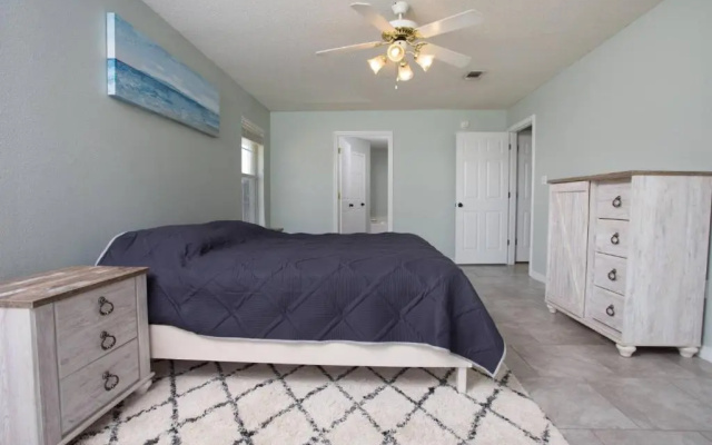 Navarre-Branston Drive - Single-Family House
