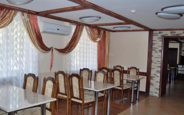 Tan-Sholpan Hotel