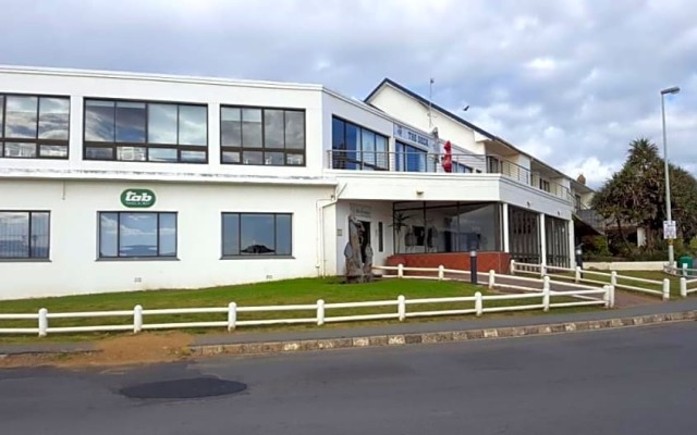 Gonubie Hotel