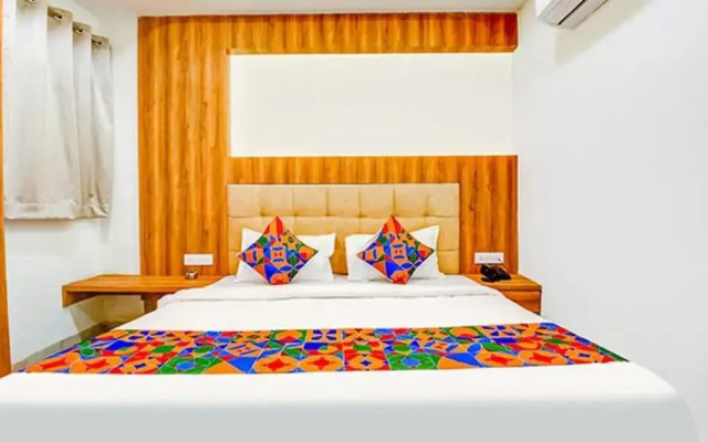 Hotel Purple Orchid