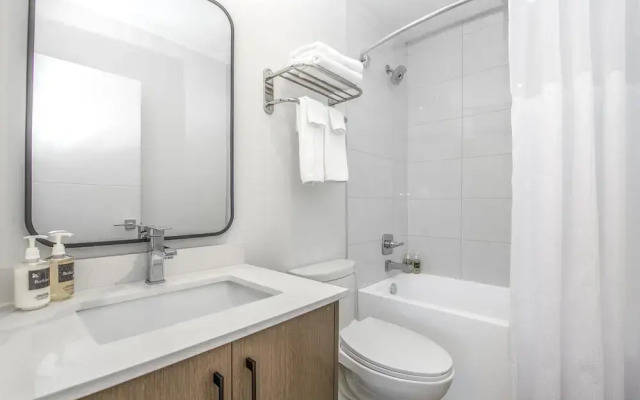 Coast Penticton Hotel