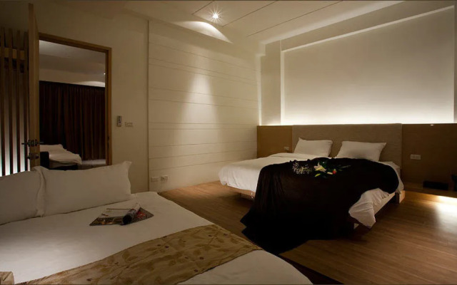 Pisces on the 6th and Breakfast