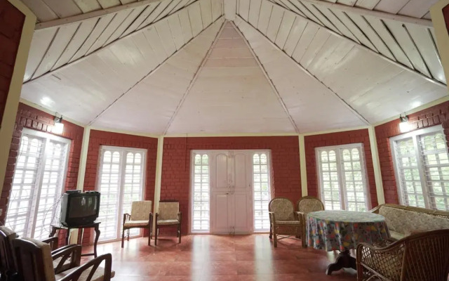 Heritage Bungalow In Madikeri