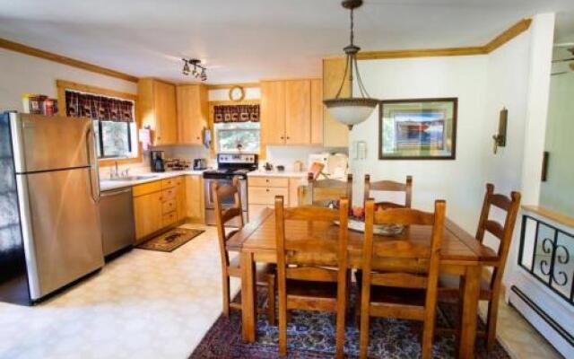 Forest Retreat Rental Cabin