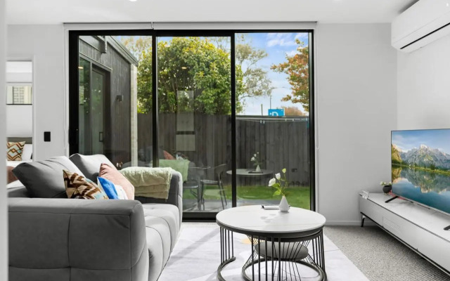 Deluxe Downtown Residence 3 Bed 3 Bath