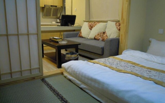 Dalian Mingrui Zuoan Classic Fashion Apartment