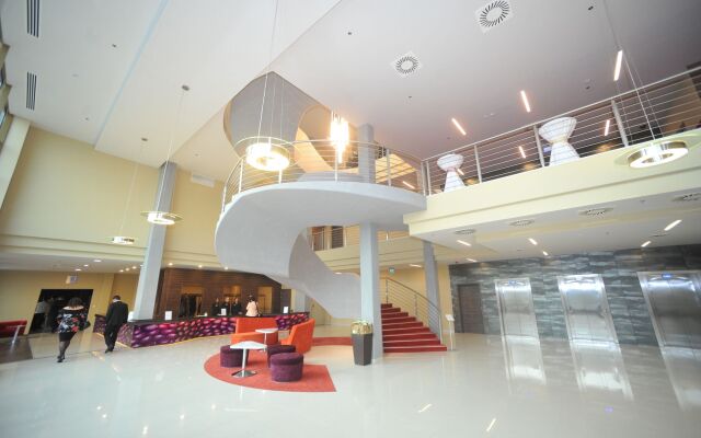 ETO Park Hotel Business & Stadium