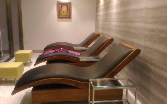 Efcee Sarovar Premiere Bhavnagar