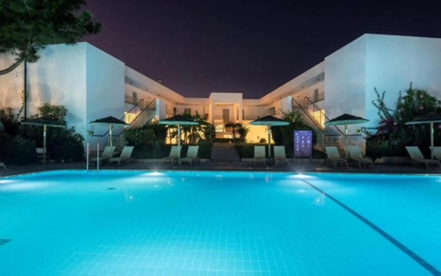 Akti Coast Club