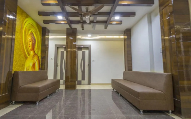 OYO 14022 Hotel Saya Inn