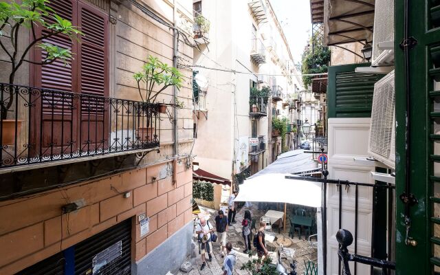 Domus Sicily - Casa Conti all'Orologio