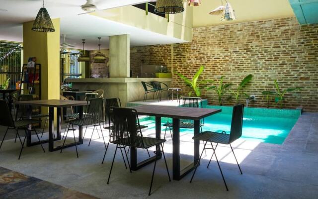 Oasis Fresh Hotel