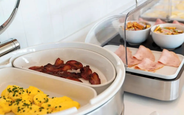 Kyriad Limoges - Ester