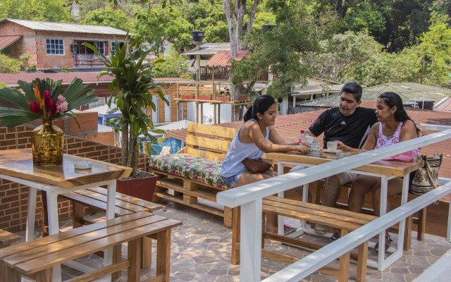 Chunuu Hostal y Glamping Minca