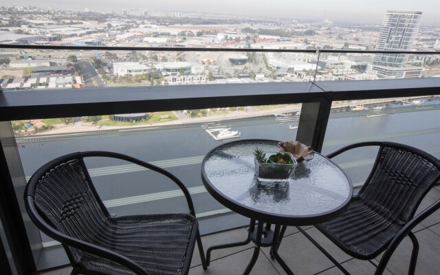 Dreamhome Service Apartment 889 Collins