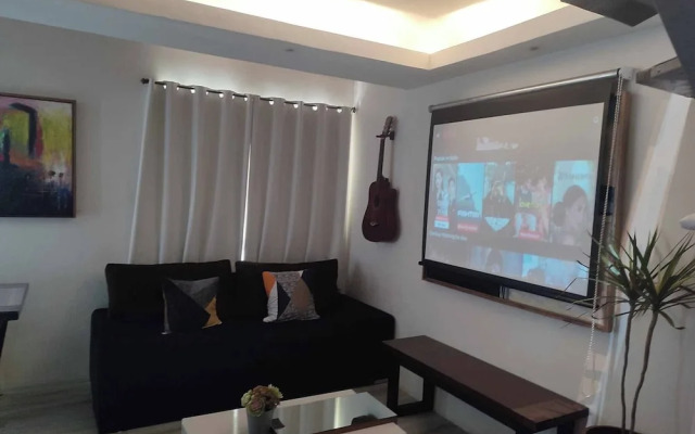 L1 Twin Bed Staycation in Bonifacio Global City