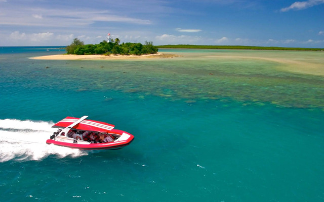 Martinique on Macrossan