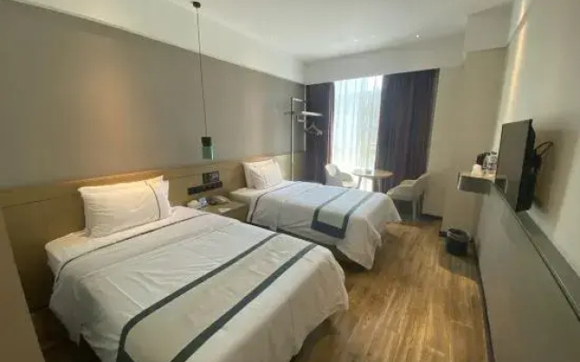 Mianzhu Huasheng Express Hotel (Lufu Shijia)
