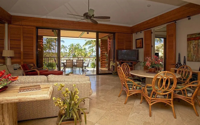 Mauna Lani Terrace Condominium