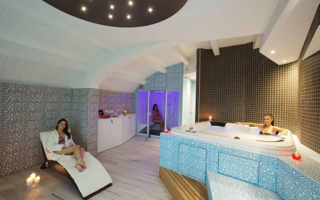 Hotel Biancaneve